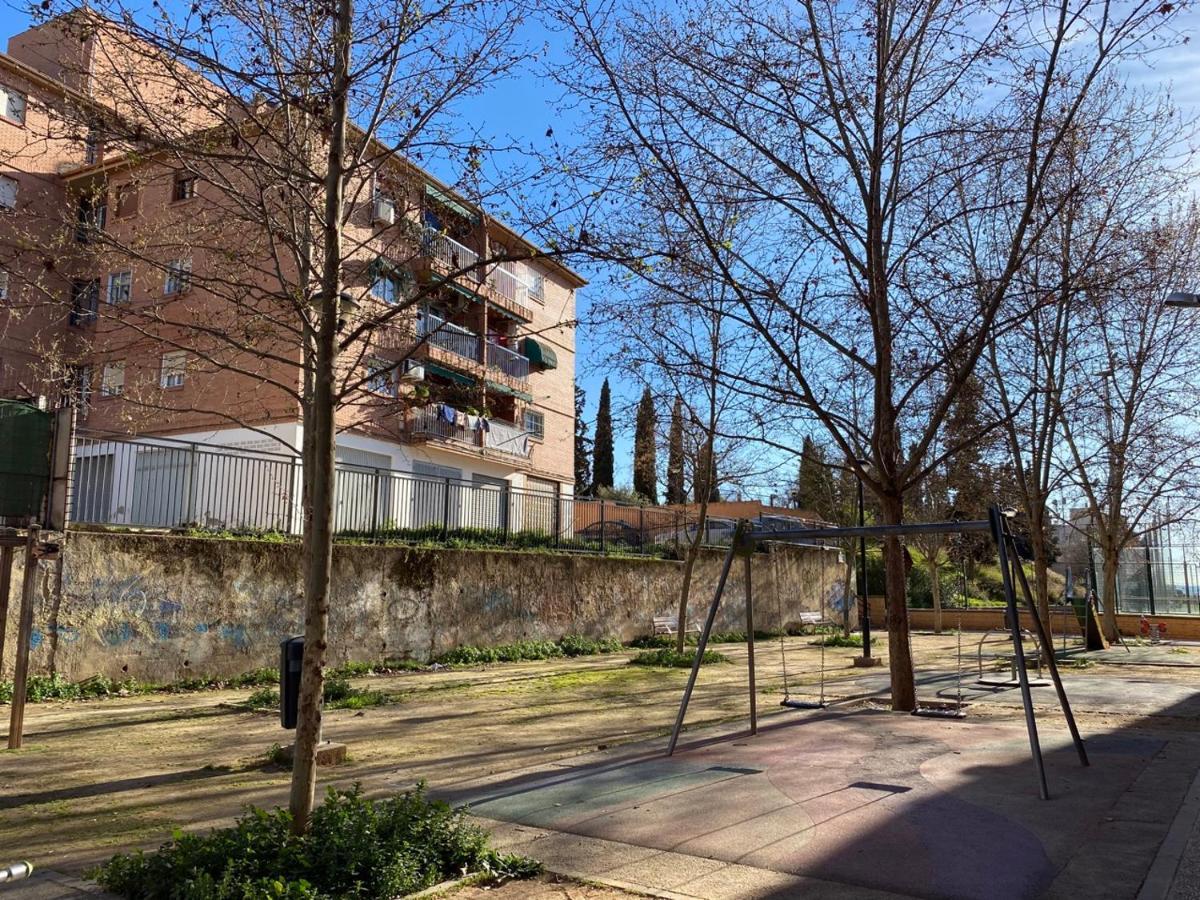Apartamento Familiar Alhambra Гранада Екстериор снимка